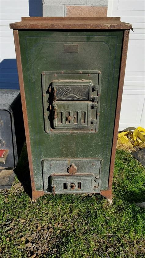 Antique furnace wood stove for Sale in Tieton, WA - OfferUp