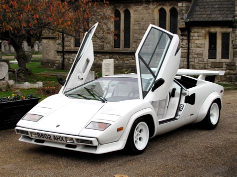 Обои lamborghini, дом, countach p500 s, белый на рабочий стол