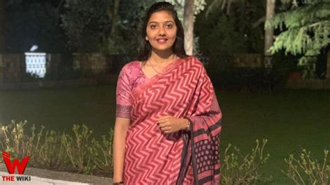 Srushti Deshmukh (IAS) Wiki, Age, Husband, Family, Education, Salary, and More