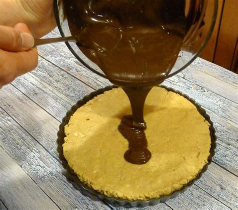 Giant Peanut Butter Cup Recipe - Akron Ohio Moms