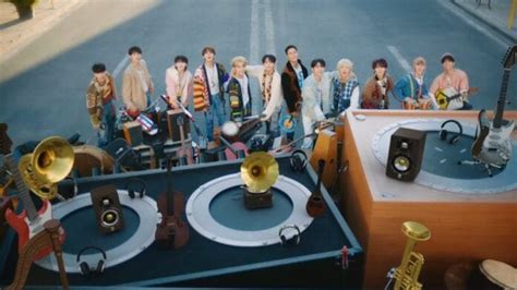 SEVENTEEN God of Music MV: All 13 Members Awaken the Perfect Summer ...