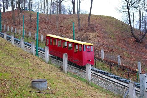 Funicular definition and meaning | Collins English Dictionary