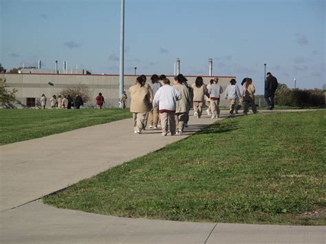 Inmates walking at Rockville Correctional Facility | Flickr