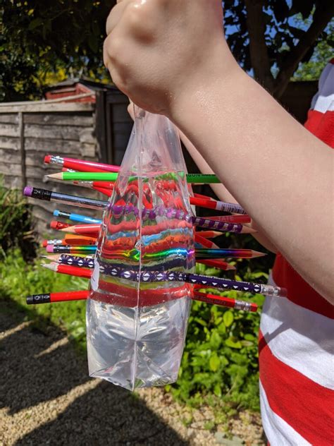 Kids science experiments using water - Free Time with the Kids