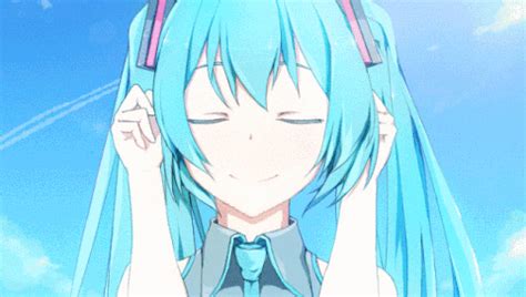 Hatsune Miku GIFs - Find & Share on GIPHY