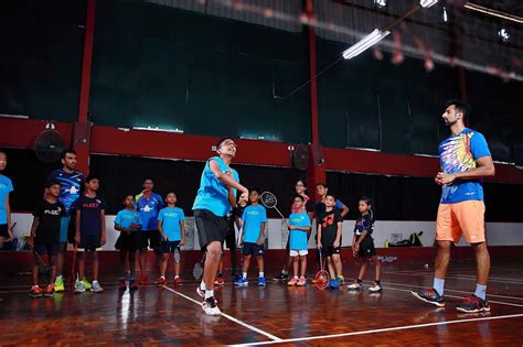 Badminton Training - Golden Route Academy