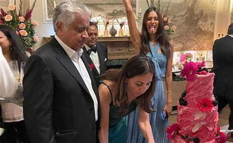 Photos: Top lawyer Harish Salve weds in a private ceremony in London ...