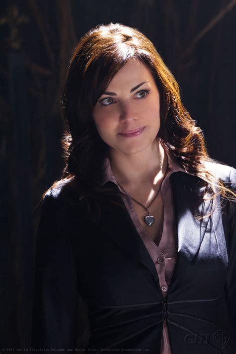 Lois Lane (Smallville) | DC Database | FANDOM powered by Wikia