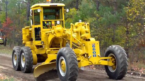 Antique Grader Working Wabco 660B Zepher - YouTube