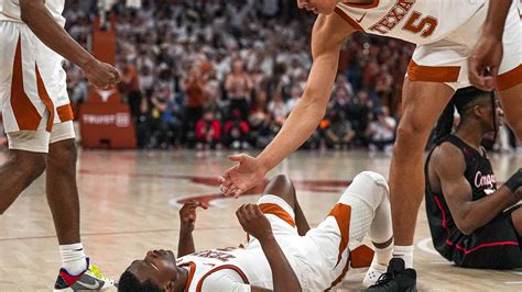 Houston basketball holds off Texas in overtime for road win