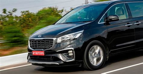 Kia launches 6-seater version of Carnival MPV in India