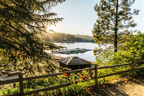 Relaxing in Lake Arrowhead, California - Travel Pockets