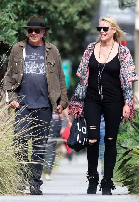 Neil Young & Daryl Hannah from The Big Picture: Today's Hot Photos | E! News