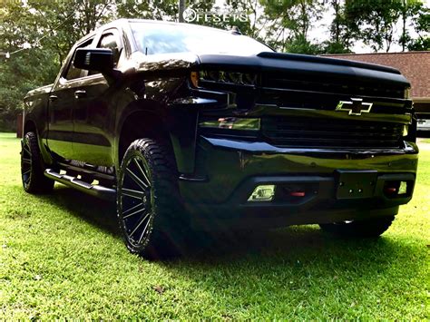 Wheel Offset 2020 Chevrolet Silverado 1500 Aggressive > 1" Outside Fender Leveling Kit | Custom ...