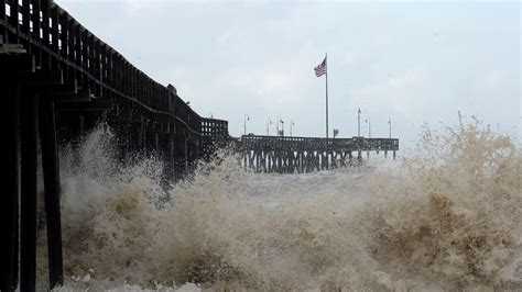 Ventura Pier remains closed after storms cause damage