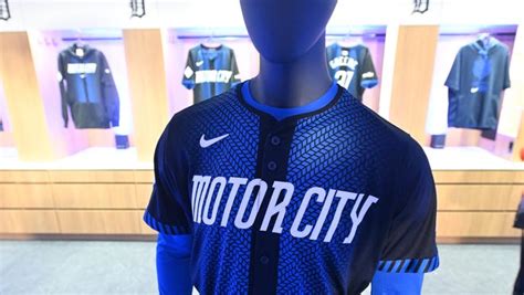 Detroit Tigers try to 'strike a balance' with City Connect uniforms