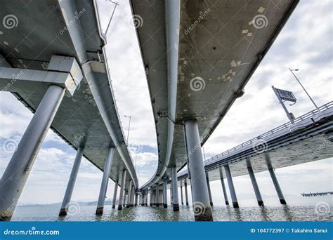 Border Bridge between Hong Kong and Shenzhen Stock Image - Image of city, transportation: 104772397