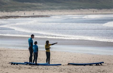 Surf lesson at Dunnet beach, Scotland