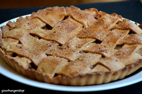 Eggless Apple Pie (Whole Wheat Crust) | YourHungerStop