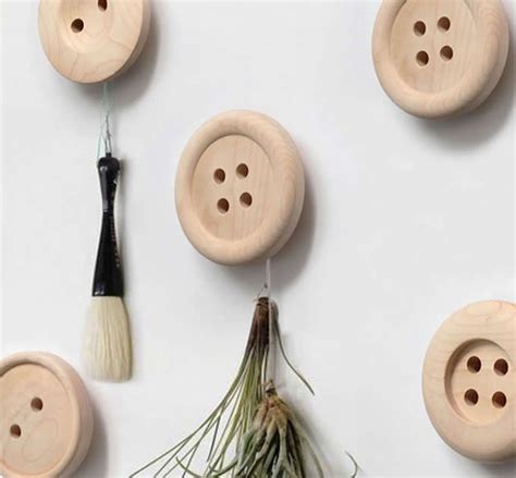 Wooden Buttons Shaped Decorative Wall Hook | Decorative wall hooks ...