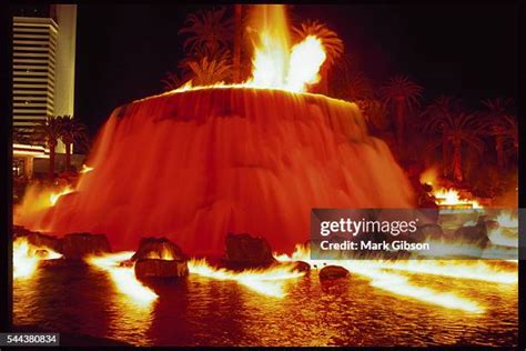 Mirage Volcano Photos and Premium High Res Pictures - Getty Images