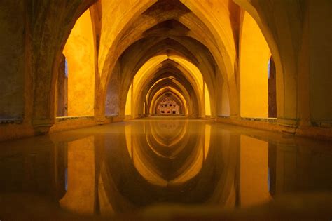 Alcazar guided tour. Small Group - Nhue