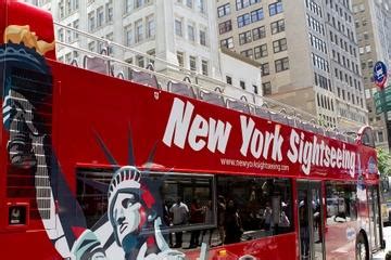 Hop on hop off Bus New York: A double decker bus experience