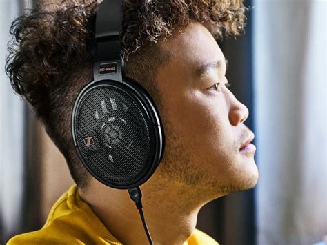 Sennheiser HD 660S2 headphones focus on details with an engaging low-frequency performance ...