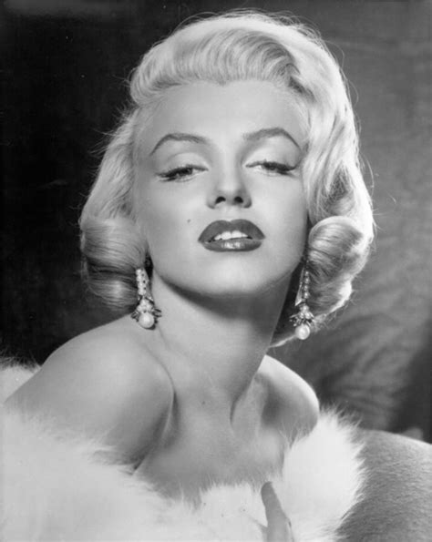 Marilyn Monroe Again - More Beautiful Black & White Portrait Photos ~ vintage everyday