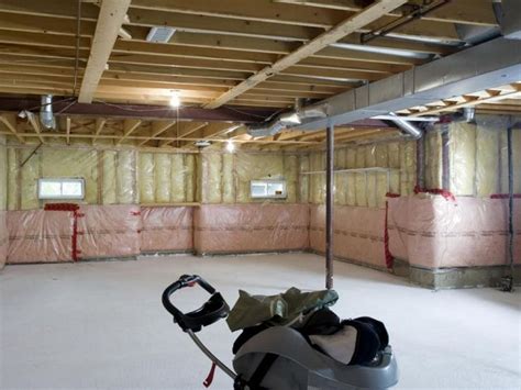 30+ Gorgeous Unfinished Basement Ideas On A Budget - Wanda Olesin ...