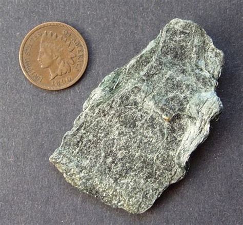 Which Rocks and Minerals Contain Silicate? | Silicate minerals ...