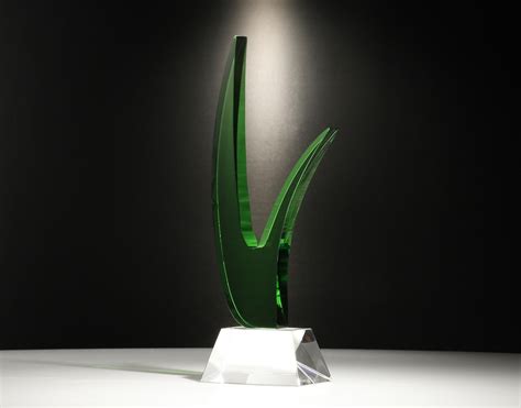 🏆 Custom Award Trophies: Crystal, Acrylic, and More | Awards.com