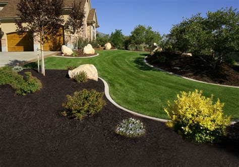 Why it’s Important to Mulch Yearly | GreenLawn by Design