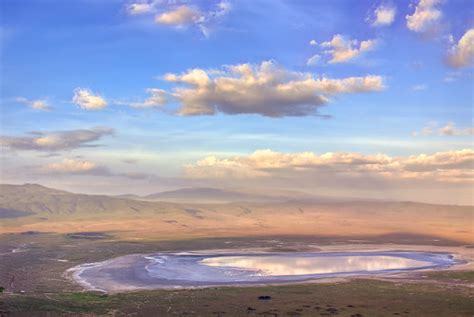 Ngorongoro Crater Lake | Vanilla skies set the mood in the l… | Flickr