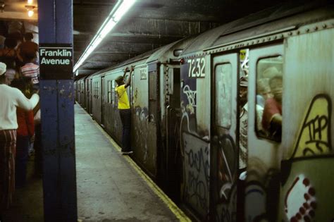 Rare photos of the dangerous New York City’s subway system, 1970-1980 ...