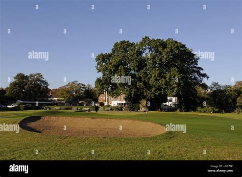 New malden golf hi-res stock photography and images - Alamy