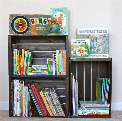 christina williams: DIY Crate Bookshelf