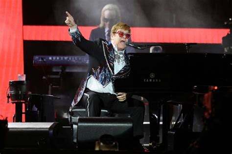 Elton John ends US leg of farewell tour with starry Dodger Stadium show - Entertainment - The ...