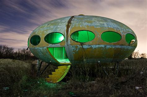 14 weird and strange houses people actually live in