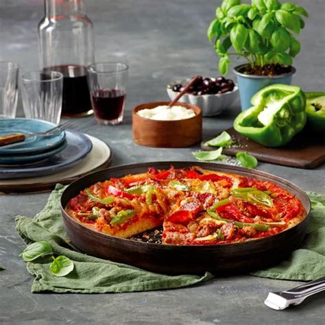 This Countertop Breville Pizza Oven Makes Restaurant-Worthy Pies