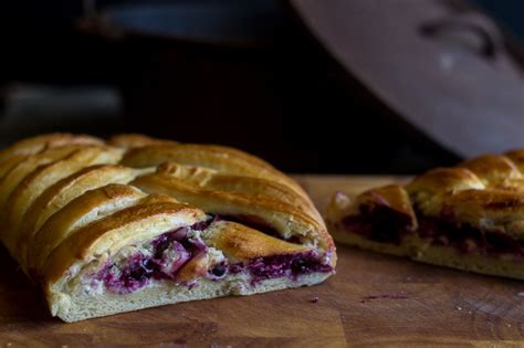 Braided Bread with Blueberry and Cream Cheese Filling - G'day Soufflé