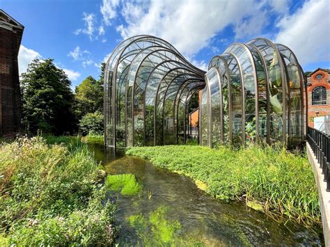 Bombay Sapphire Distillery: A Perfect Gin-Lovers Experience - ConnollyCove