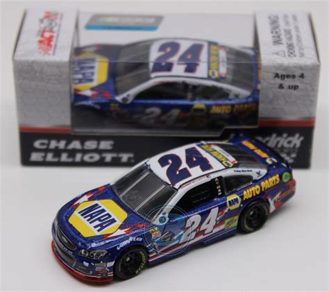 Chase Elliott 2017 NAPA Patriotic 1:64 Nascar Diecast