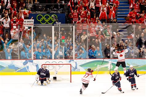 Sidney Crosby Golden Goal 2010 - Golden Moment at Vancouver 2010 | HockeyGods