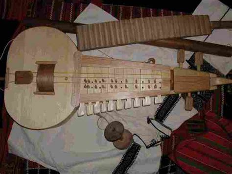 Russian traditional musical instruments