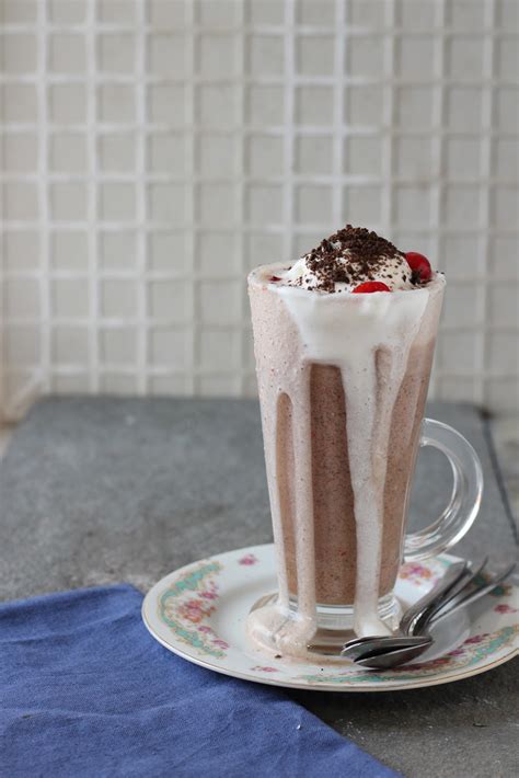 A Bit of This and A Bit of That: Oreo Shake