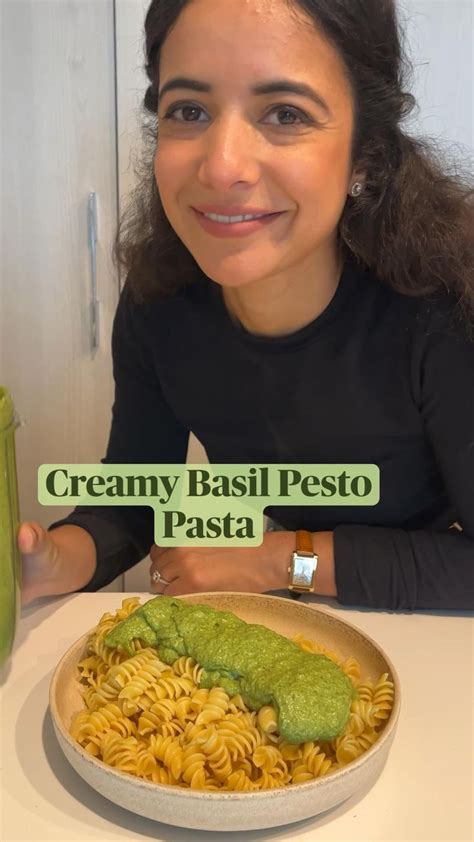 Creamy Avocado Basil Pesto Pasta