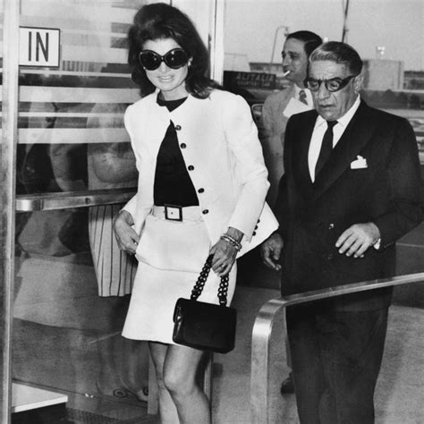 Jackie O Sunglasses: How She Changed Fashion History