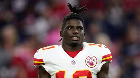 Chiefs: Tyreek Hill won't face charges in child abuse investigation