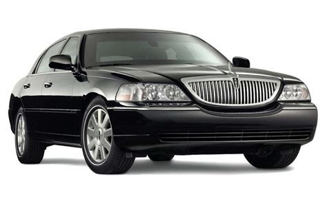 Black Lincoln Town Car – Global Limos